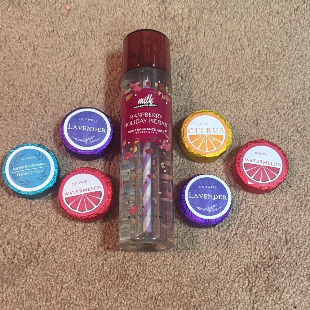 Bath & Body Works Raspberry Holiday Pie Bar Fragrance Mist